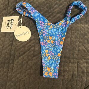 Kulani Kinis Blue Floral thong Bikini Bottom size Medium NWT